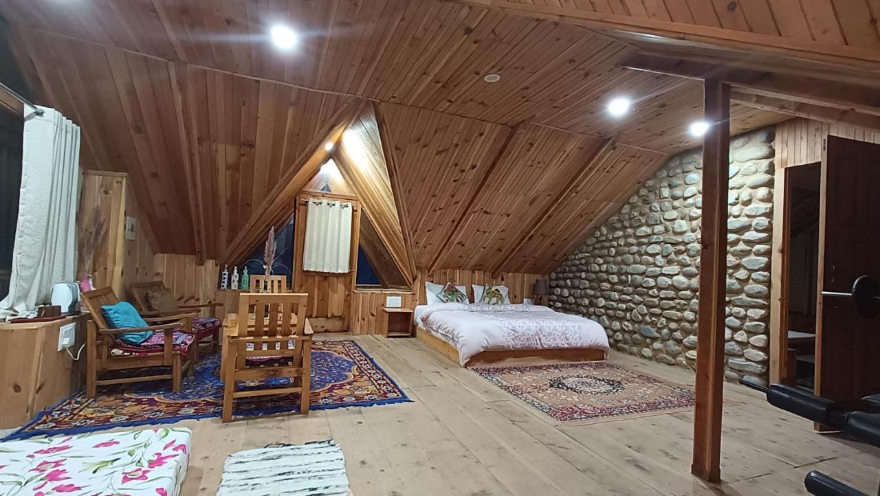 Ishan Log Huts-A Boutique Home Stay Banjār Eksteriør bilde