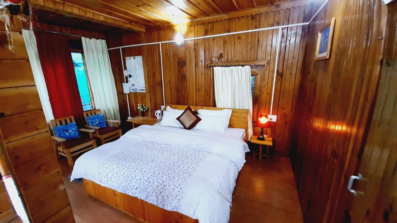 Ishan Log Huts-A Boutique Home Stay Banjār Eksteriør bilde