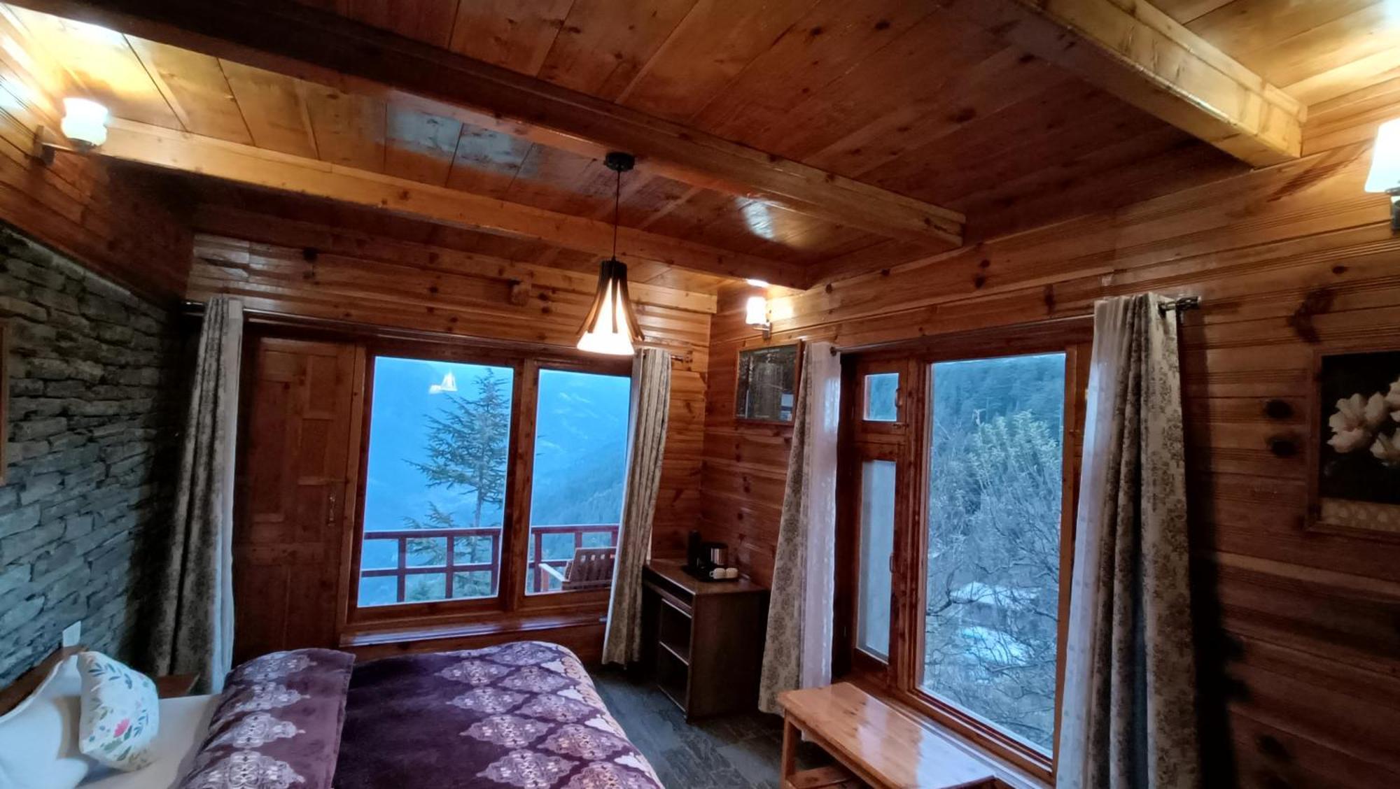 Ishan Log Huts-A Boutique Home Stay Banjār Eksteriør bilde