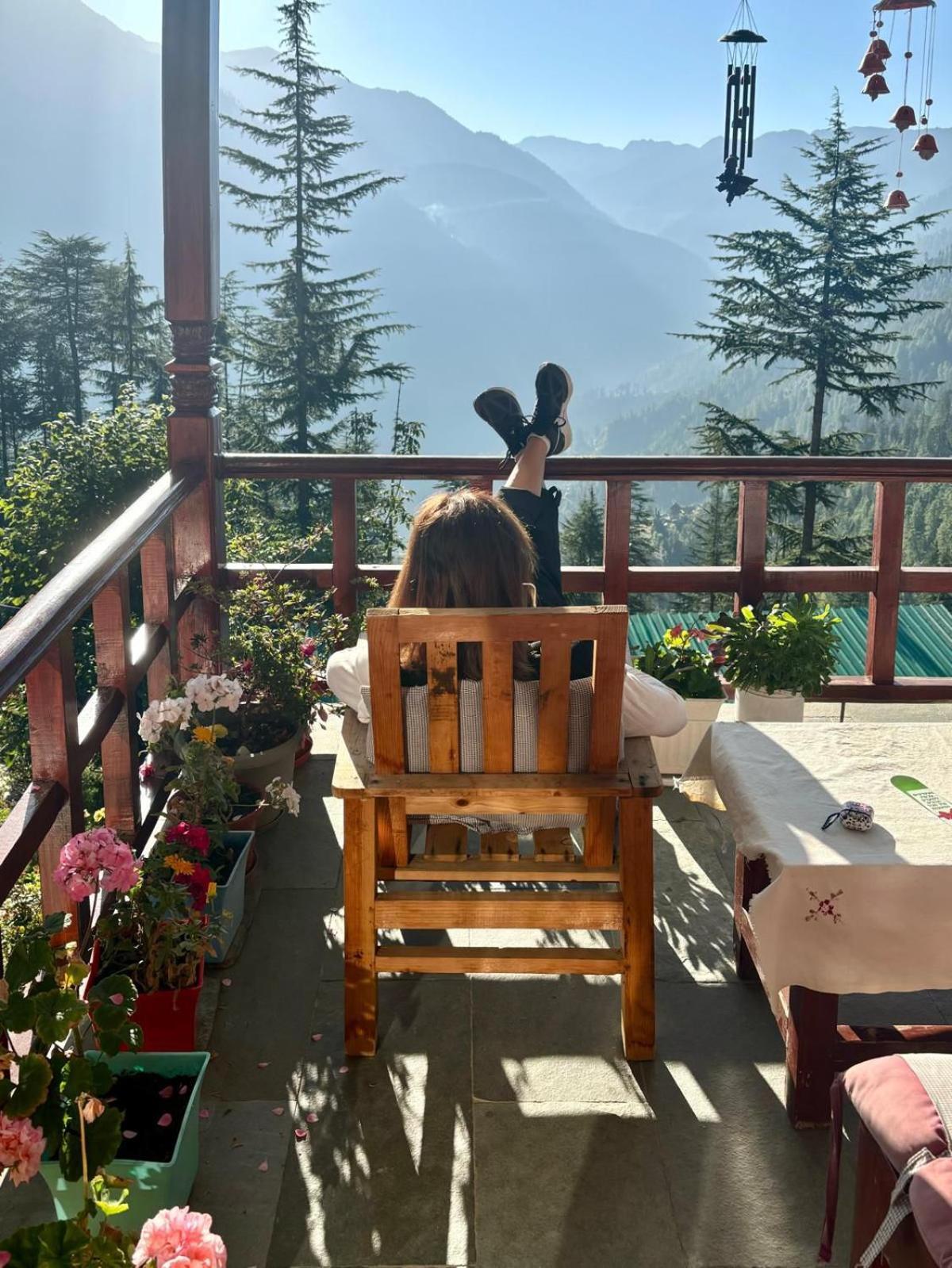 Ishan Log Huts-A Boutique Home Stay Banjār Eksteriør bilde