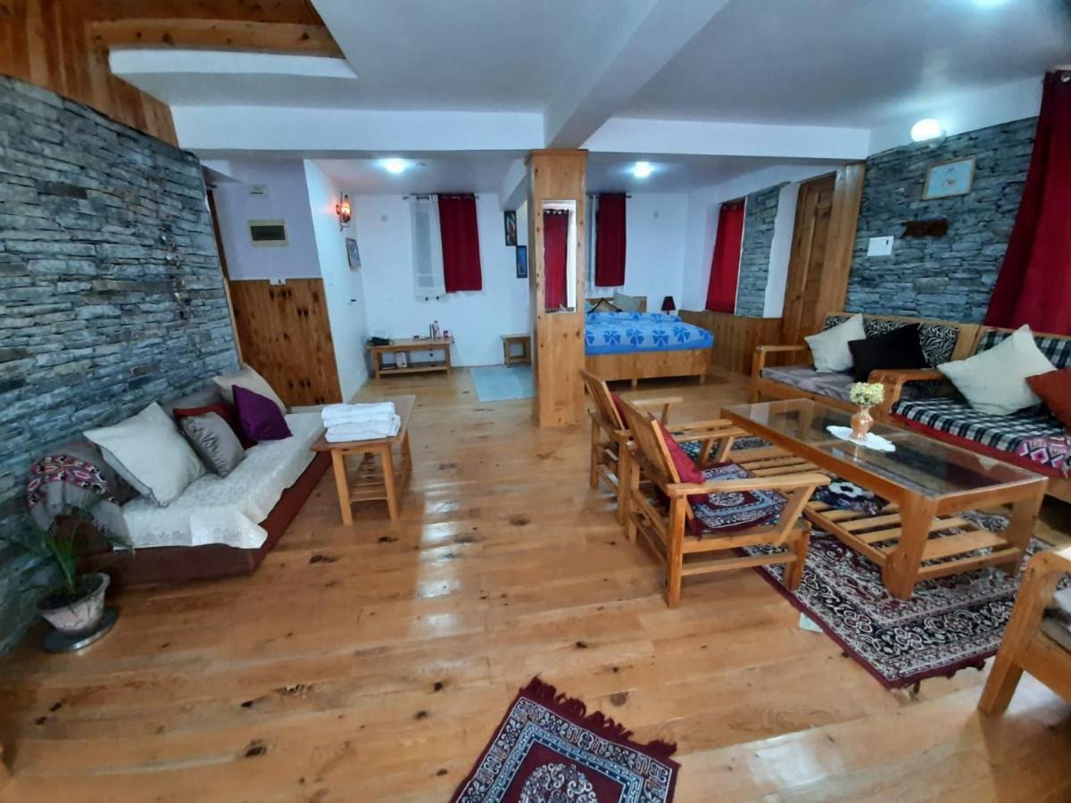 Ishan Log Huts-A Boutique Home Stay Banjār Eksteriør bilde